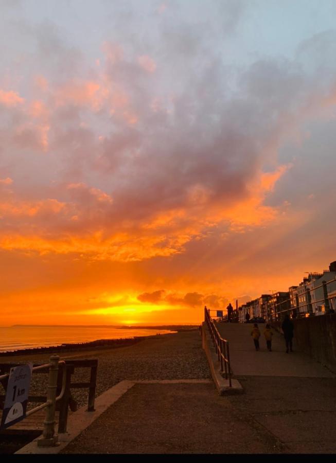 Penthouse Suite, Sea View, Close To Shops, Beach And Train St Leonards-on-Sea Exterior foto